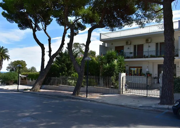 Bed and Breakfast Golden Bay Trani